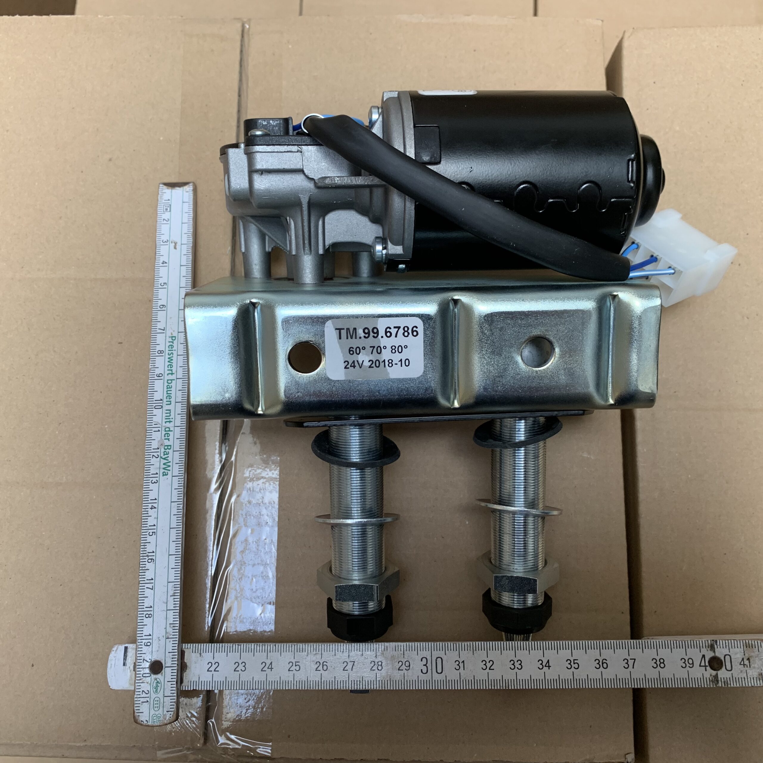 Мотор стеклоочистителя TM.99.6786